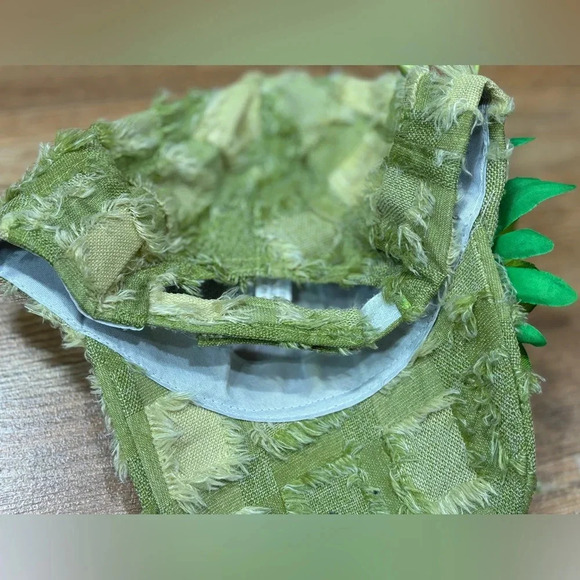 Baseball Cap with Flower - Picture 5 of 5